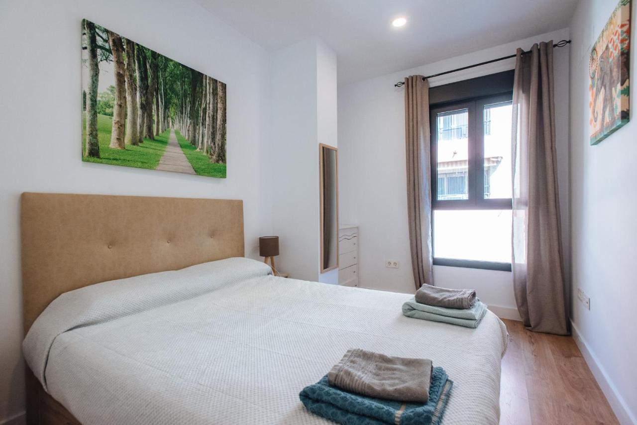Apartament Apartamento Estelar Con Piscina Y Garaje Nervion Sewilla Zewnętrze zdjęcie